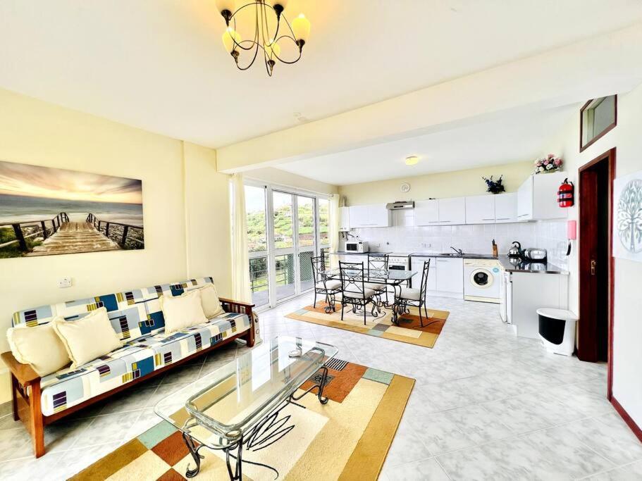 Apartment Amarela By Your Madeira