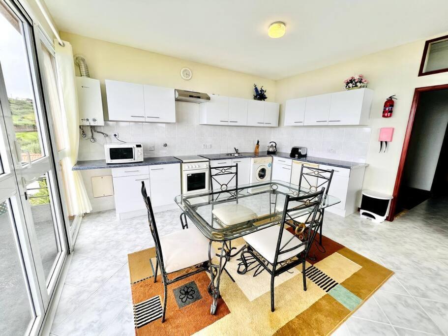 Amarela By Your Madeira Apartment