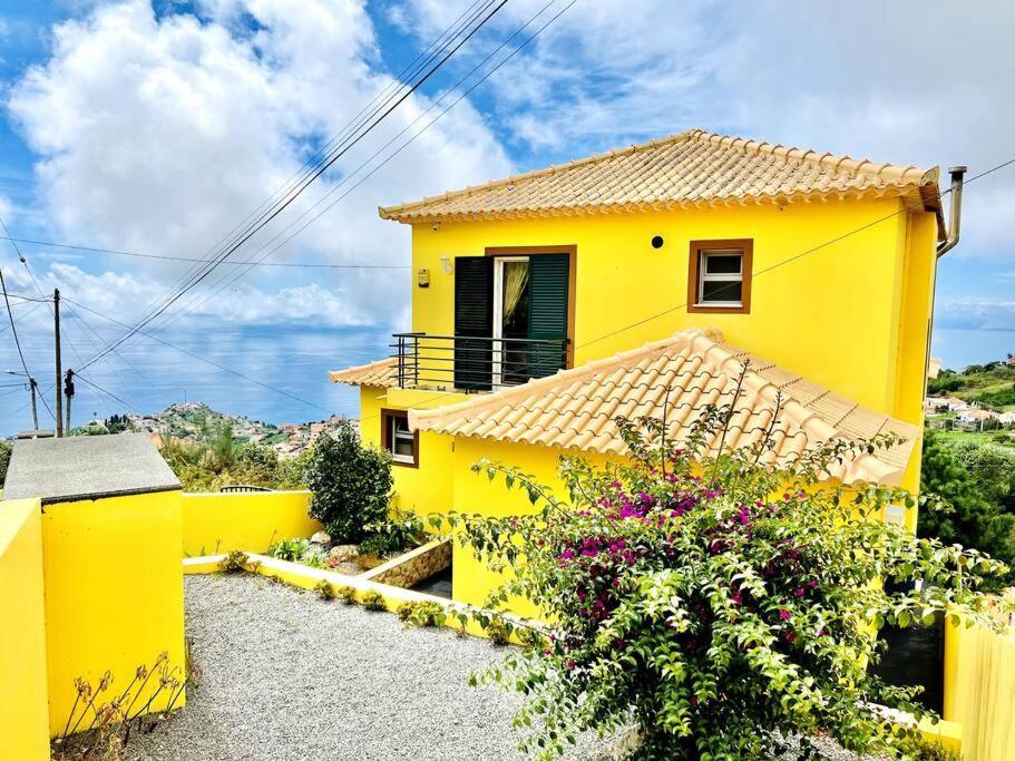 Amarela By Your Madeira Apartment